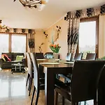Villa Zagornik *